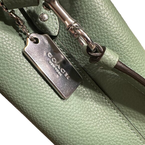 COACH TOWN BAG COACH CROSSBODY BAG GREEN COACH Small Leather Town Bucket Bag - Picture 2 of 4